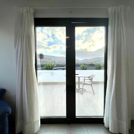 Doble Con Terraza O Balcon, Desajuno Incluido,wifi Gratis, Piscina Apartmán Yaiza (Lanzarote)