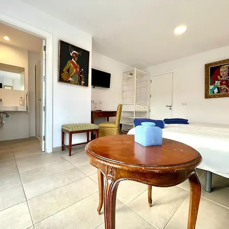 Doble Con Terraza O Balcon, Desajuno Incluido,wifi Gratis, Piscina Apartmán Yaiza (Lanzarote)