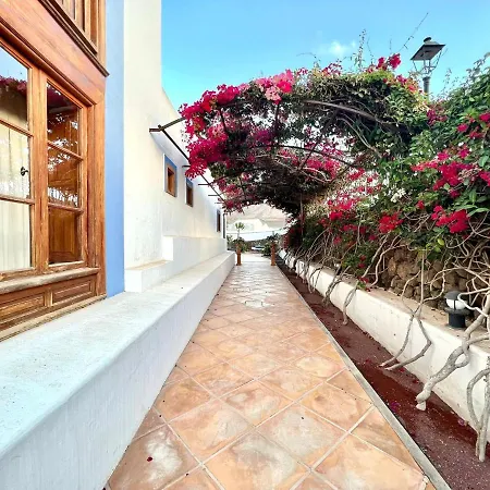 Doble Con Terraza O Balcon, Desajuno Incluido,wifi Gratis, Piscina Apartmán Yaiza (Lanzarote)