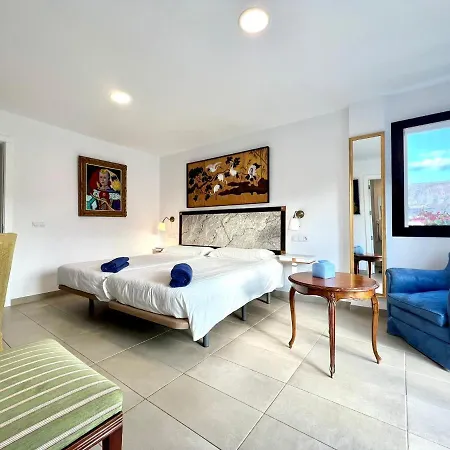 公寓 Doble Con Terraza O Balcon, Desajuno Incluido,wifi Gratis, Piscina