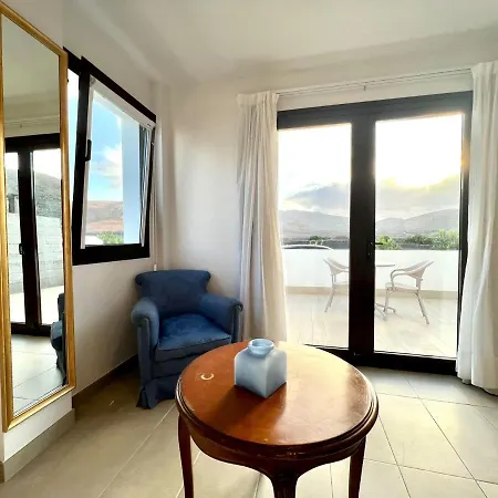 公寓 Doble Con Terraza O Balcon, Desajuno Incluido,wifi Gratis, Piscina 雅伊萨