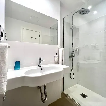 Doble Con Terraza O Balcon, Desajuno Incluido,wifi Gratis, Piscina 公寓