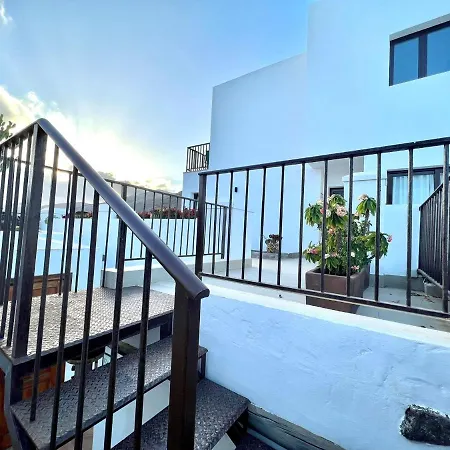 Doble Con Terraza O Balcon, Desajuno Incluido,wifi Gratis, Piscina Apartment Yaiza (Lanzarote)